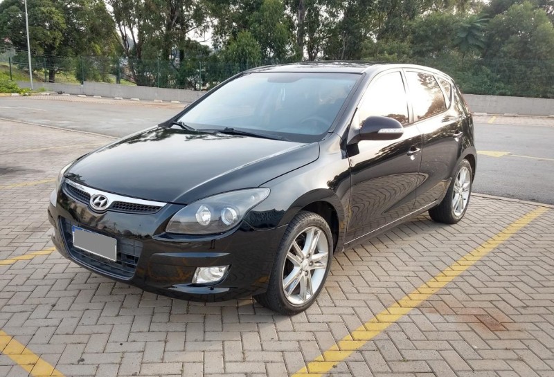 3379 - HYUNDAI I30 2.0 2011/2012 PRETA GASOLINA
