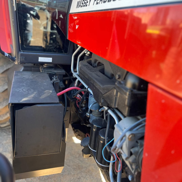 MASSEY FERGUSON 680 2003