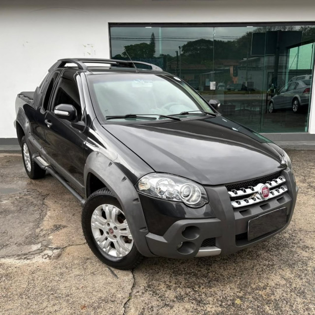 FIAT STRADA 1.8 MPI ADVENTURE LOCKER