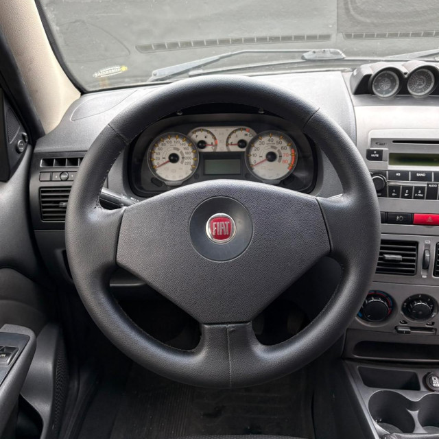 FIAT STRADA 1.8 MPI ADVENTURE LOCKER