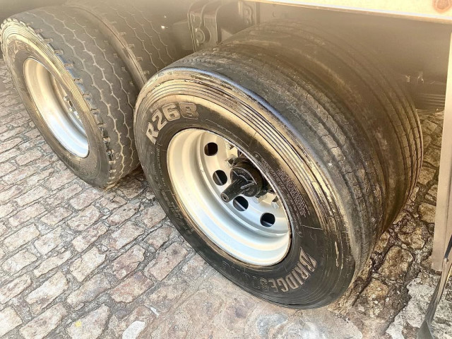 VOLKSWAGEN 24.280 CONSTELLATION